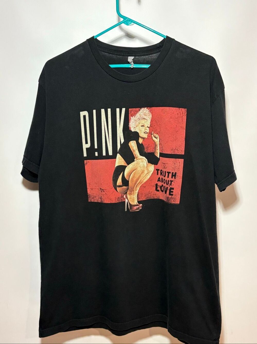 Pink 2013 tour T-shirt